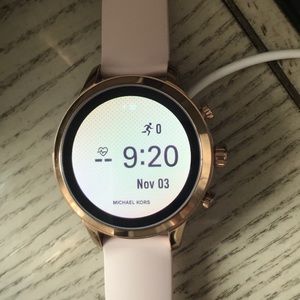 Michael Kors Access Runway Smartwatch